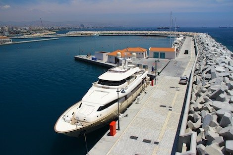 Image for article Cyprus minister sees progress at Limassol marina